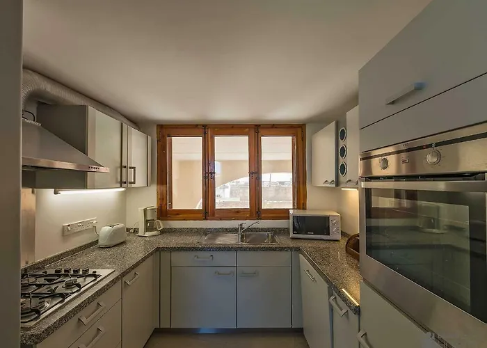 The Arches * Kerċem